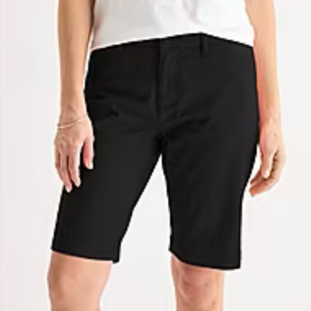ST. JOHN BAY- BERMUDA QUALITY APPAREL Women's Black Bermuda 🩳 Shorts